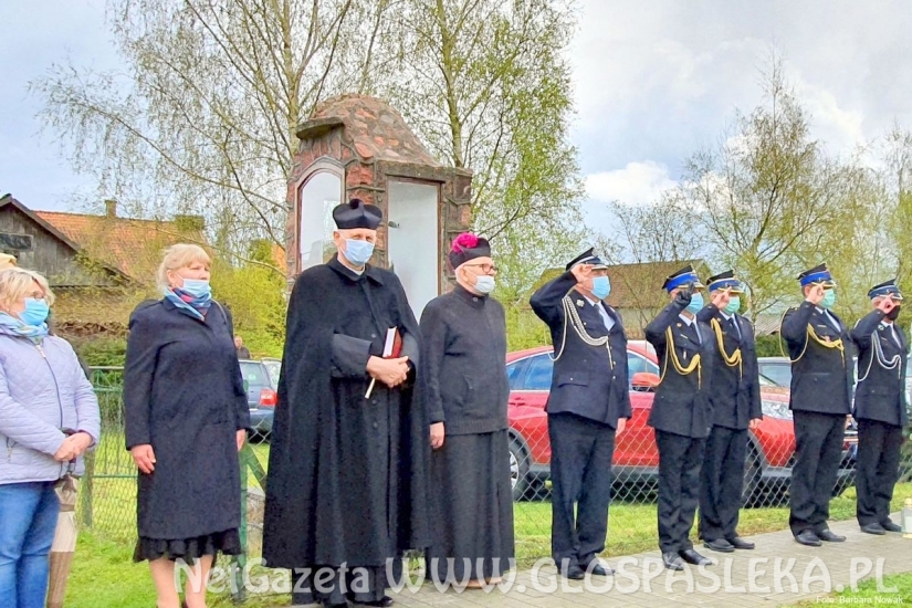Poświęcenie pamiątkowej tablicy