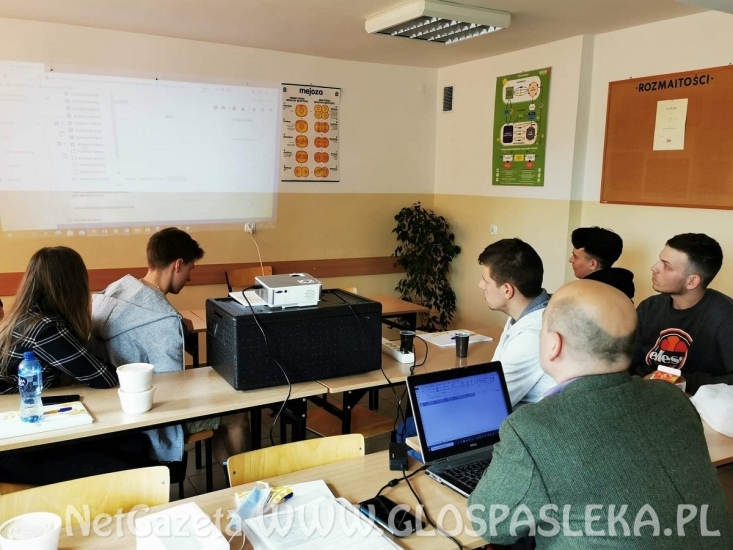 Kursy zawodowe w ZSEiT