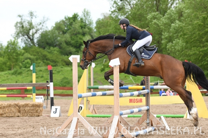 Memoriał H. Hucza - skakała młodzież jeździecka