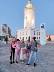 Powrót uczniów ZSEiT z dwutygodniowych staży w Maladze