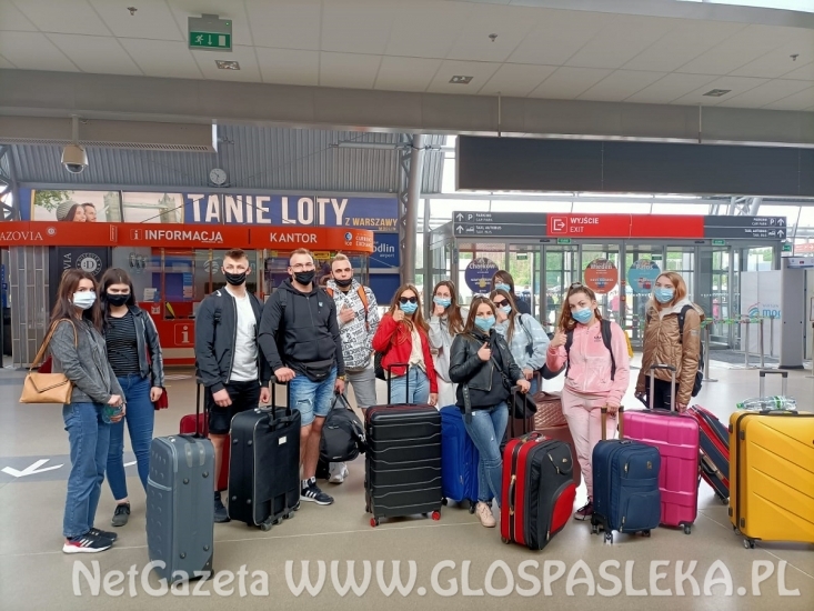 Powrót uczniów ZSEiT z dwutygodniowych staży w Maladze