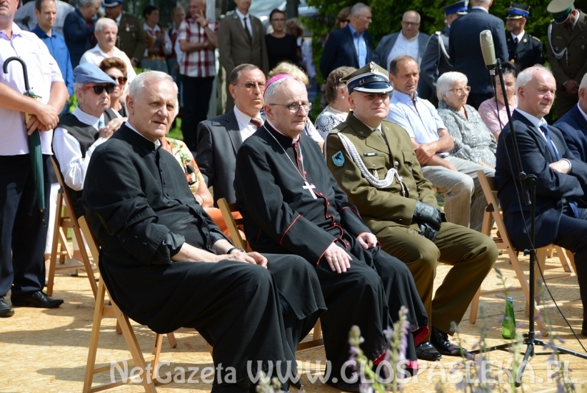 Pamięci bohaterskich mieszkańców wsi polskiej