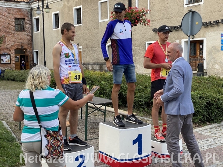 Małżeństwo z Ukrainy wygrywa Bieg Wokół Murów