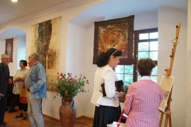 Zaproszenie na wystawę G. Komorskiej pn. Batik