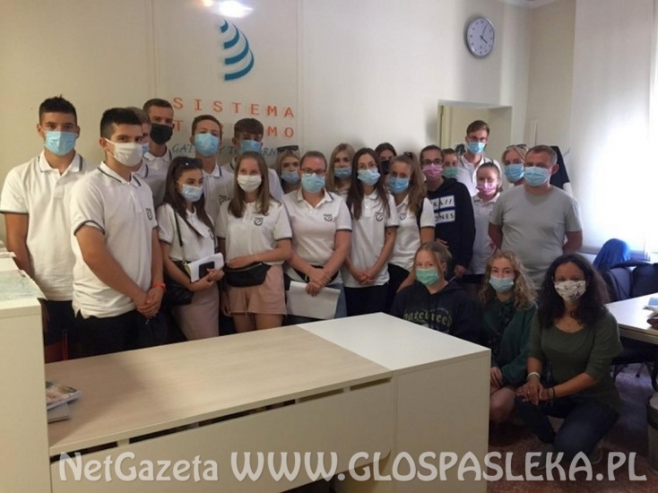 Powrót uczniów ZSEiT z Rimini