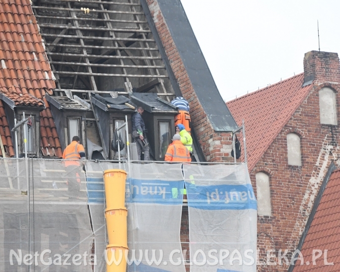 Remont dachu na ratuszu