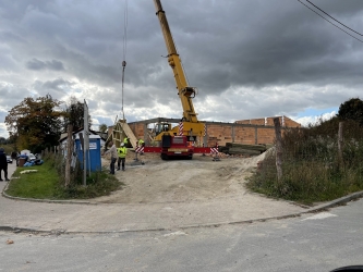 Dobre tempo na budowie Dino