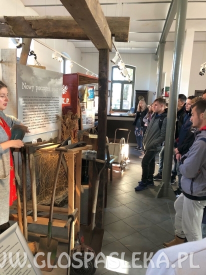 Młodzież z ZSEiT na wycieczce dydaktycznej w Sztutowie i w Nowym Dworze Gdańskim