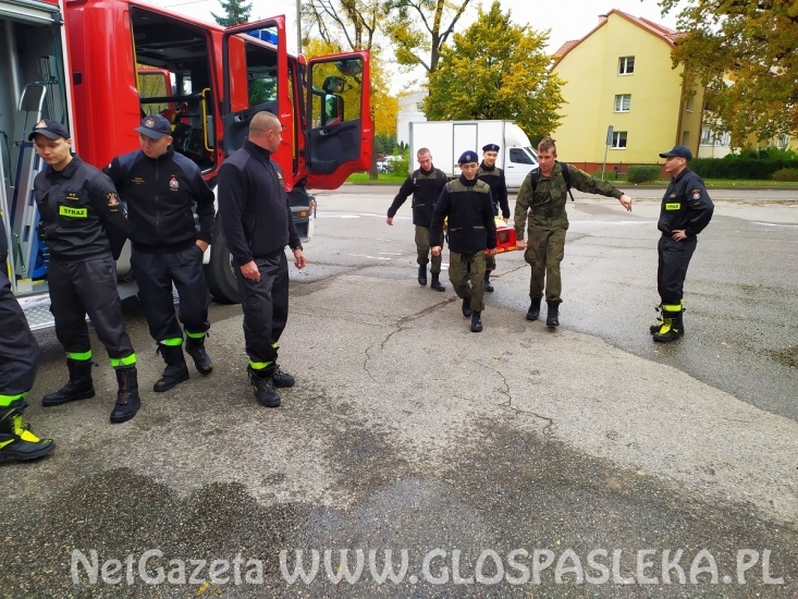 KADECI ZSEIT W JEDNOSTCE RATOWNICZO-GAŚNICZEJ W PASŁĘKU