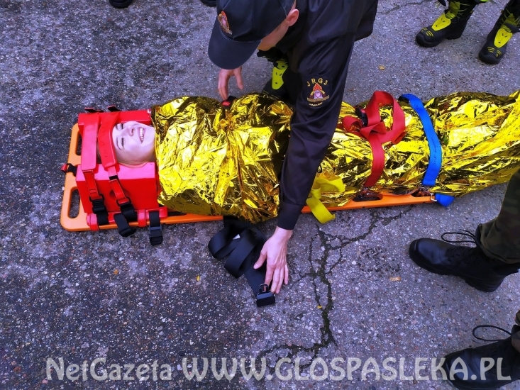 KADECI ZSEIT W JEDNOSTCE RATOWNICZO-GAŚNICZEJ W PASŁĘKU