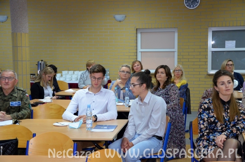 Powiatowa konferencja w ZSEiT                                       