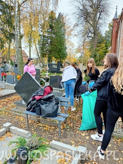 Młodzież ZS pamięta