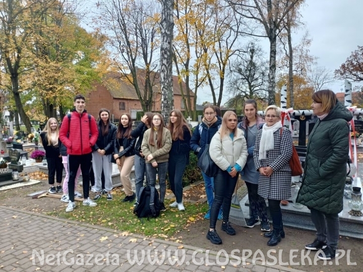 Młodzież ZS pamięta