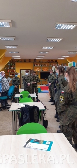 Niecodzienna lekcja historii uczniów ZSEiT 