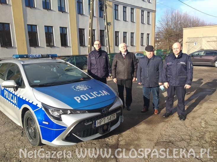 Nowy radiowóz dla pasłęckich policjantów