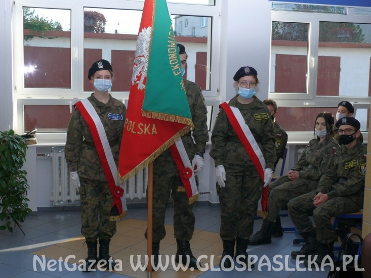 Obchody 103. rocznicy odzyskania niepodległości w ZSEiT