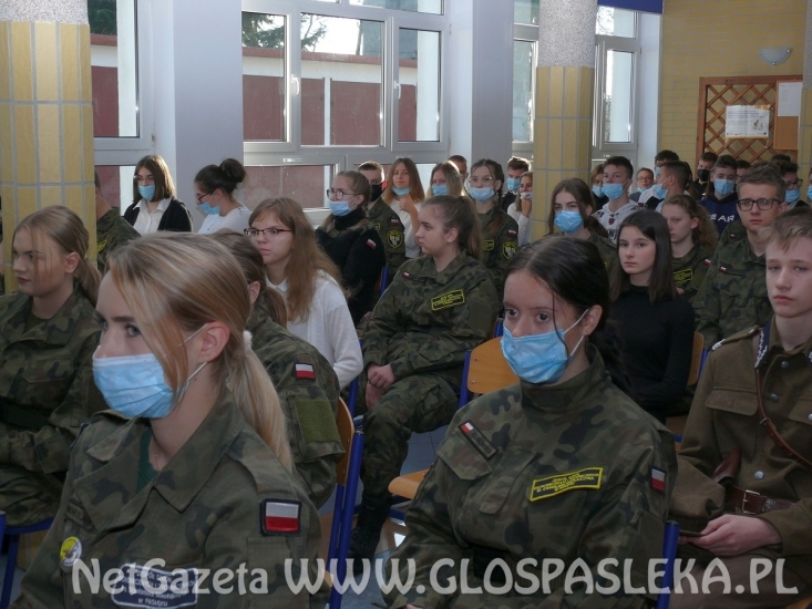 Obchody 103. rocznicy odzyskania niepodległości w ZSEiT