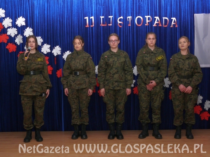 Obchody 103. rocznicy odzyskania niepodległości w ZSEiT