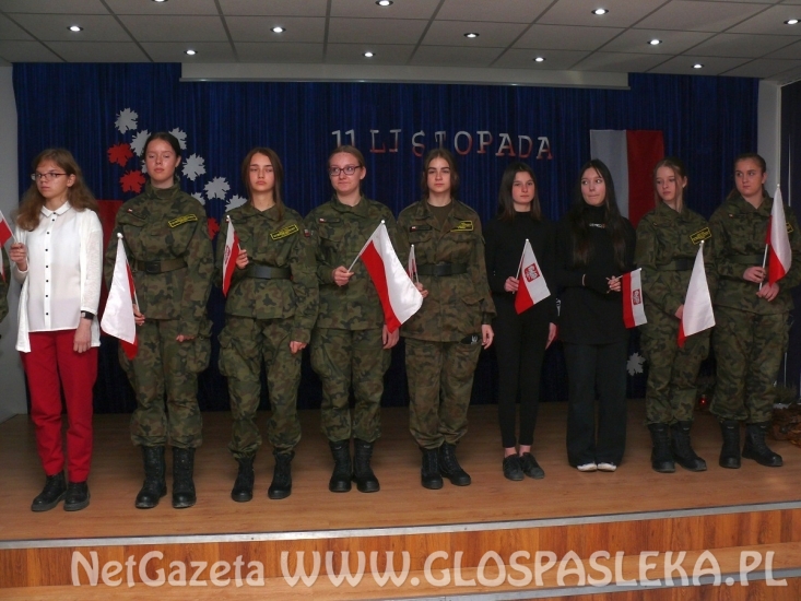 Obchody 103. rocznicy odzyskania niepodległości w ZSEiT