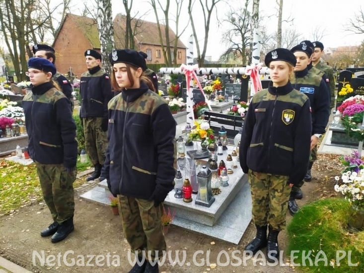 Obchody 103. rocznicy odzyskania niepodległości w ZSEiT