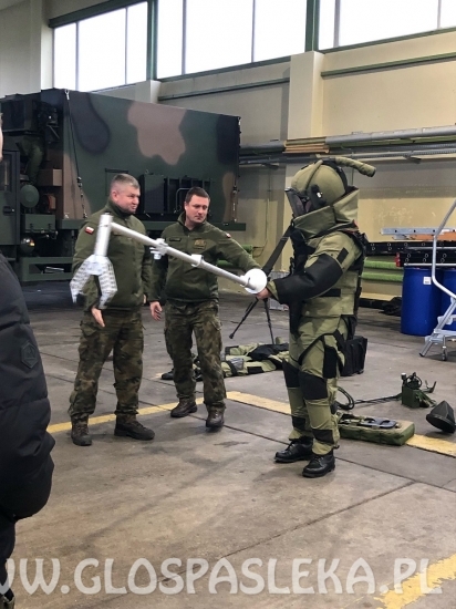 Kadeci ZSEiT z wizytą w Bazie Lotnictwa Taktycznego w Malborku