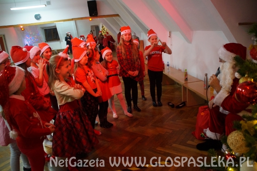 Taneczne Mikołajki w sekcji POK Dance