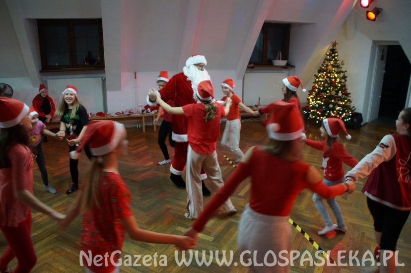 Taneczne Mikołajki w sekcji POK Dance