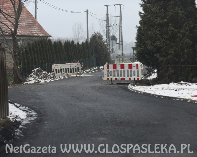 Pogoda psuje szyki drogowcom