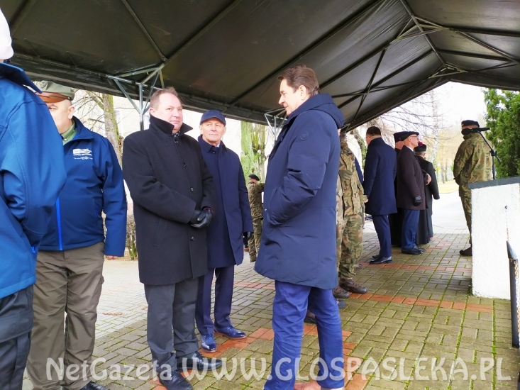 Delegacja ZSEiT na pożegnaniu wojskowego kontyngentu „Łotwa”