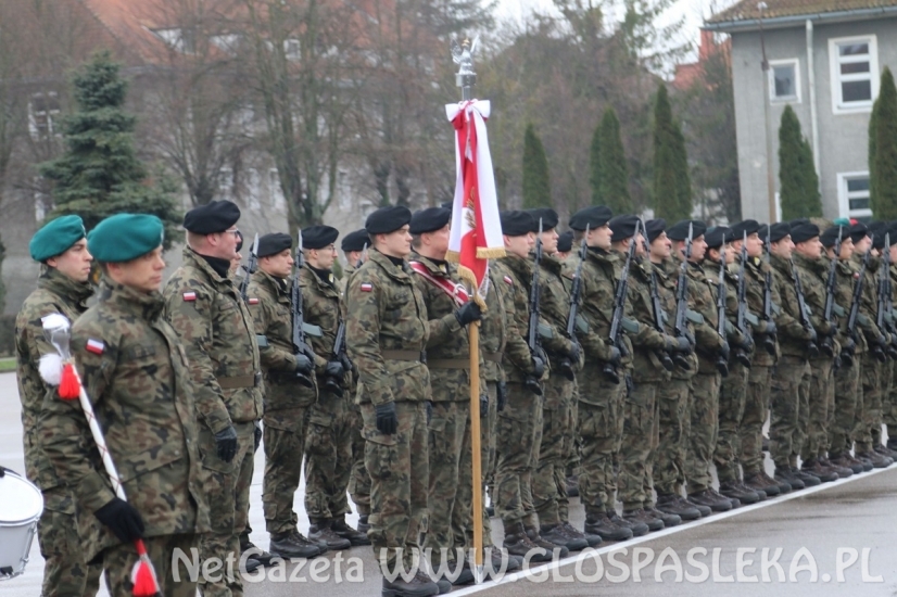 Delegacja ZSEiT na pożegnaniu wojskowego kontyngentu „Łotwa”