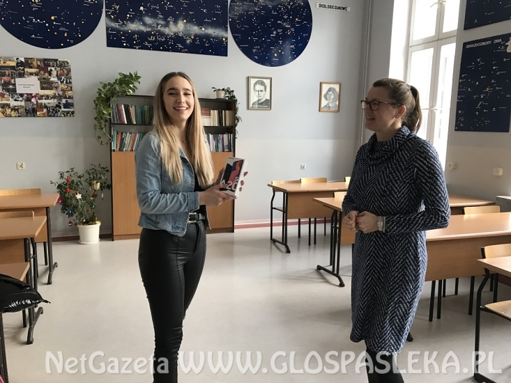 Uczennice ZS laureatkami konkursu „MULTIMEDIALNIE O MOIM ZAWODZIE”