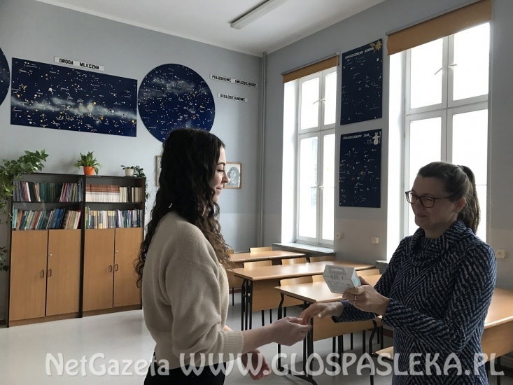 Uczennice ZS laureatkami konkursu „MULTIMEDIALNIE O MOIM ZAWODZIE”