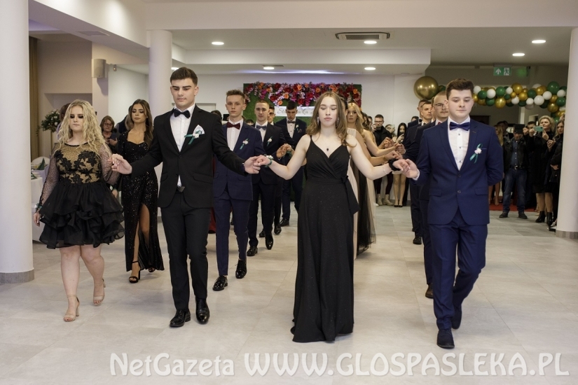 Studniówka w Rolniku