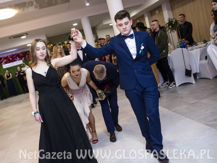 Studniówka w Rolniku