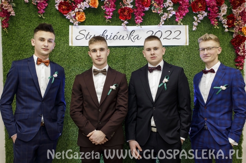 Studniówka w Rolniku