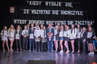 Zakończenie roku klas maturalnych w Zespole Szkół w Pasłęku