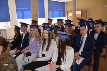 Szczęśliwej drogi już czas….. Pożegnanie absolwentów w ZSEiT