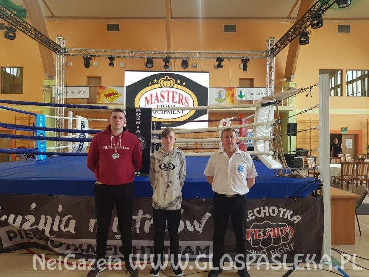 Pasłęccy kickbokserzy na podium