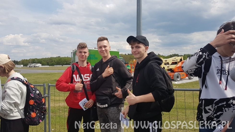 Kolejna grupa uczniów z ZSEiT w drodze na zagraniczne staże