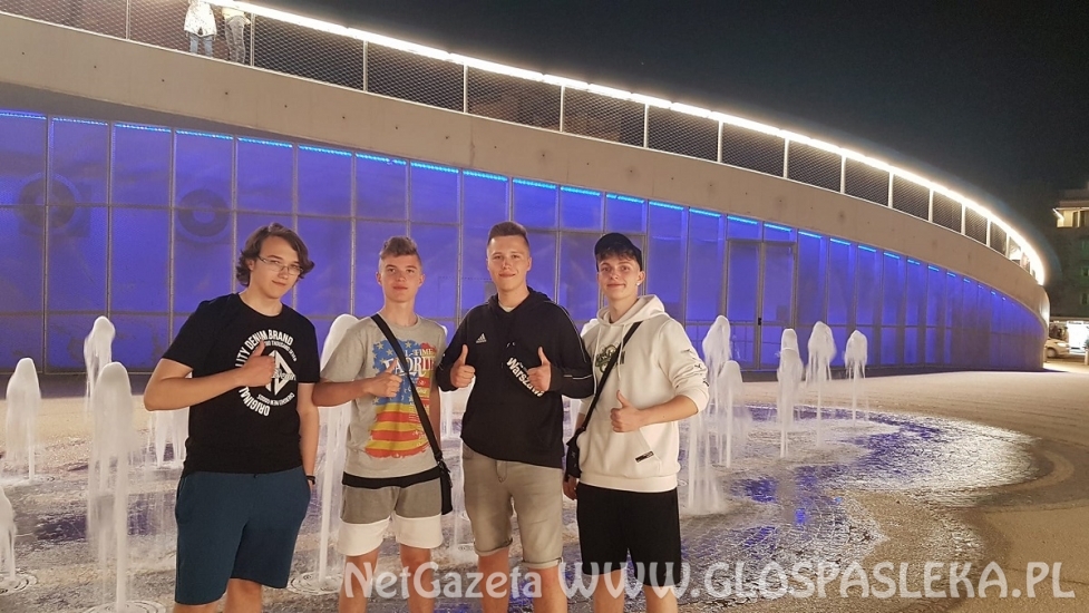 Kolejna grupa uczniów z ZSEiT w drodze na zagraniczne staże