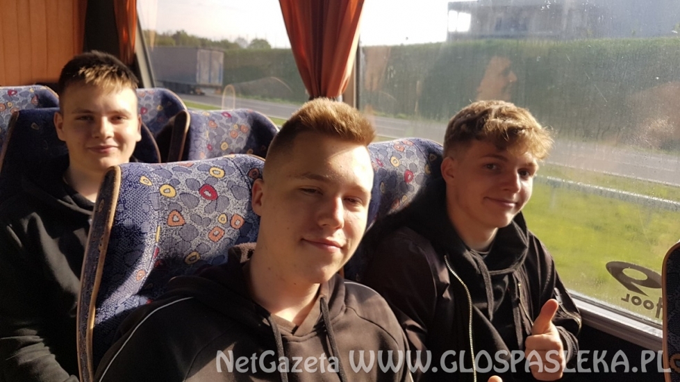 Kolejna grupa uczniów z ZSEiT w drodze na zagraniczne staże