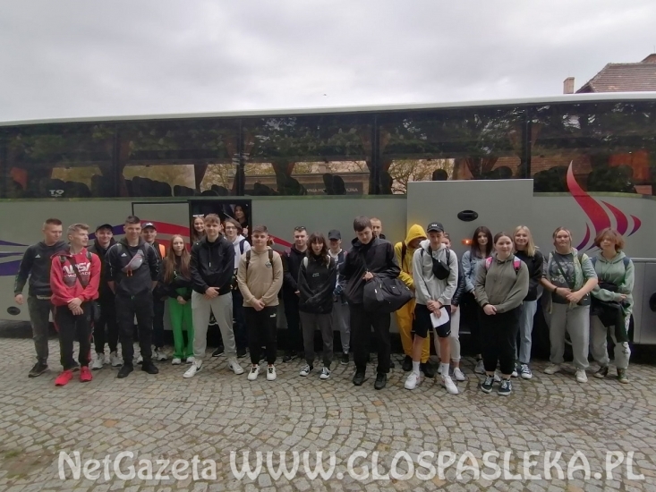 Kolejna grupa uczniów z ZSEiT w drodze na zagraniczne staże