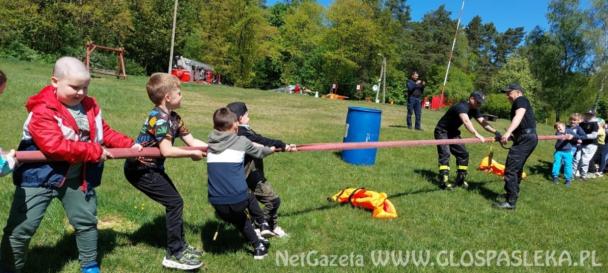 W podziękowaniu za udział w konkursie plastycznym STRAŻAK - BOHATER  