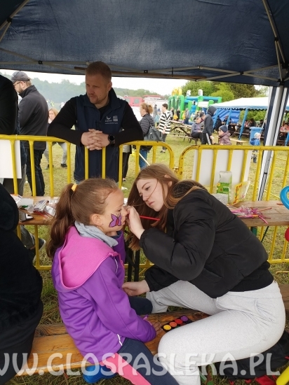 Wolontariusze z ZS na Zakrzewku