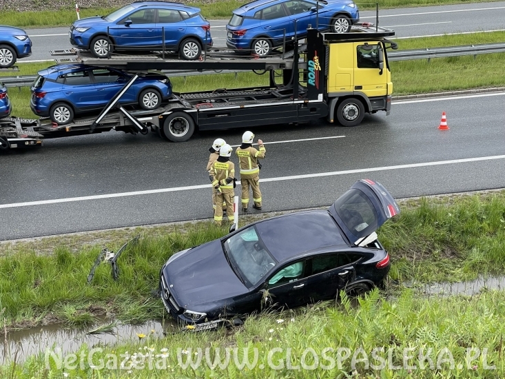 Wypadek w czasie ulewnego deszczu