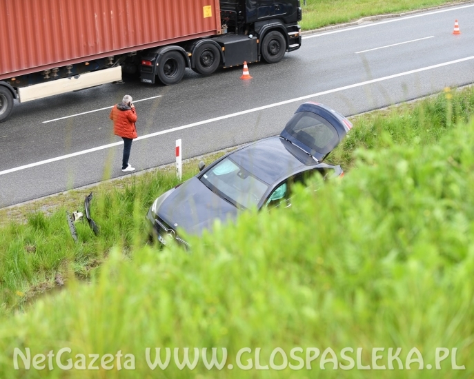 Wypadek w czasie ulewnego deszczu