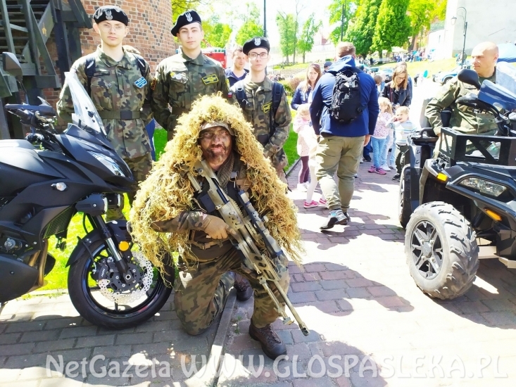 Kadeci ZSEiT na wojskowych piknikach