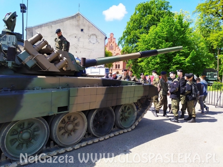 Kadeci ZSEiT na wojskowych piknikach