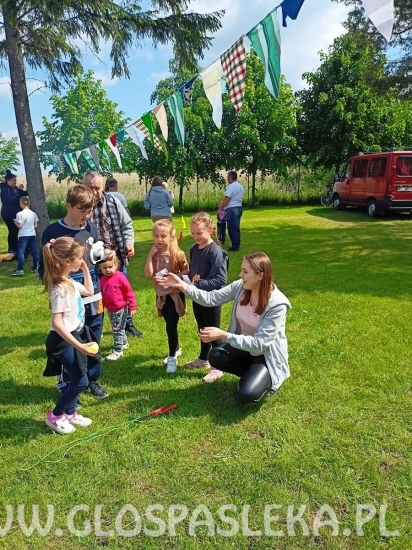 Wolontariusze ZS na festynie: Uczta dla Rodzin.