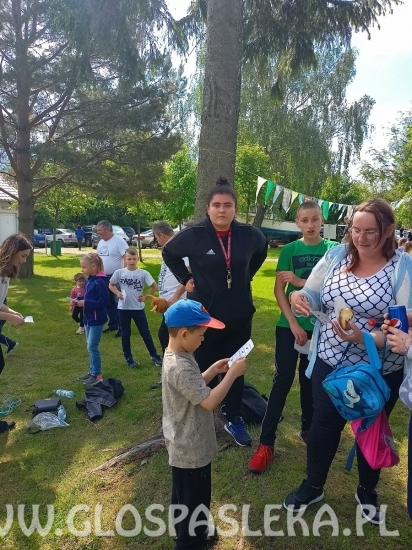 Wolontariusze ZS na festynie: Uczta dla Rodzin.